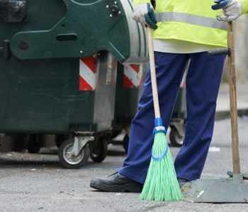 Уборка улиц в Испании